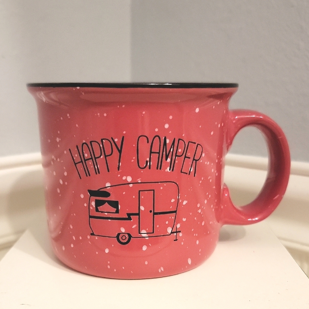 🌴 "Happy Camper" Pink Mug